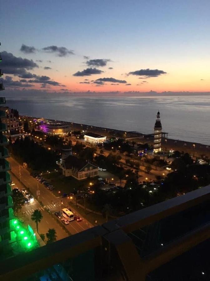 Orbi Citu Apart-Hotel บาทูมิ ภายนอก รูปภาพ